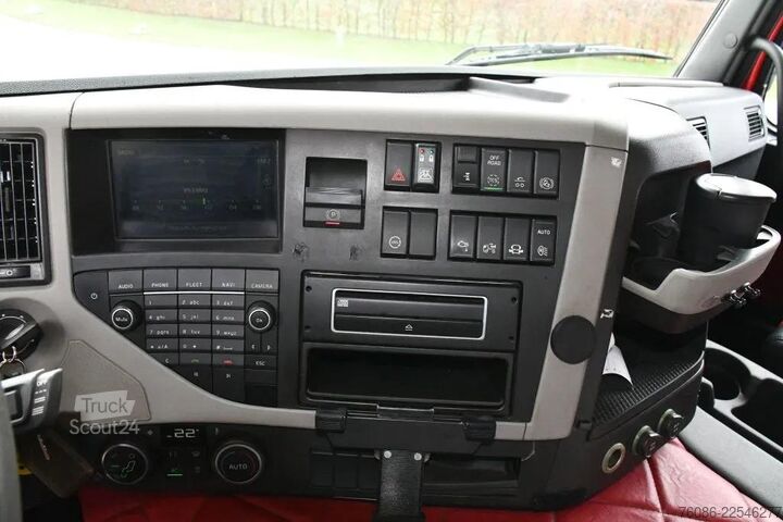Camião-grua Volvo FM 460 PALFINGER 48TM!!FLY-JIB!! EURO6!!TOP!!RO...