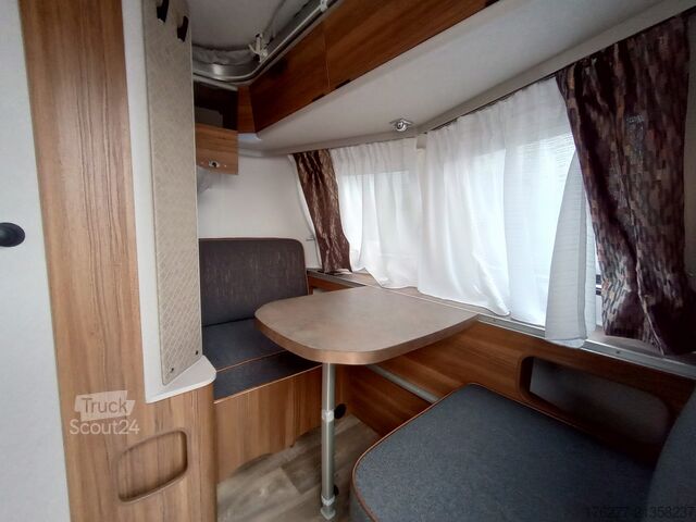 Potovalna prikolica Eriba Touring 430 Legend