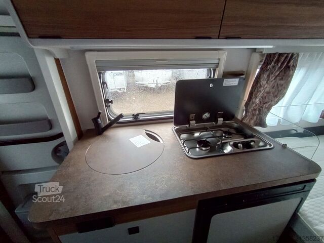 Potovalna prikolica Eriba Touring 430 Legend