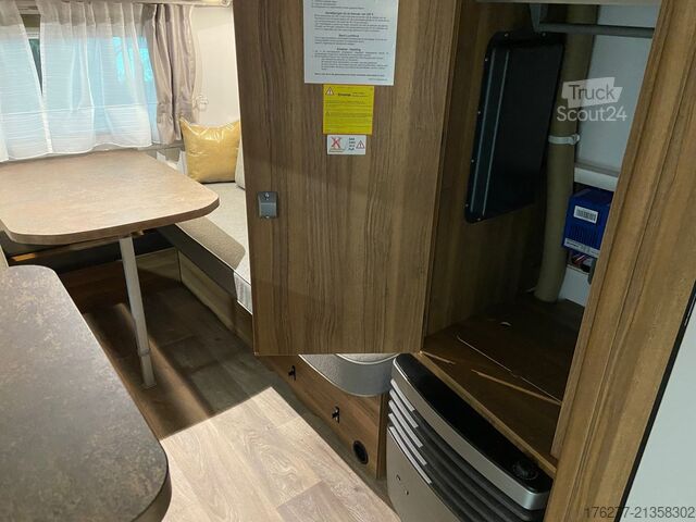 Путешествующий автоприцеп (туристический караван) Eriba Touring 420 Legend