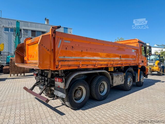 Dreiseitenkipper LKW MERCEDES-BENZ Arocs 3243 3.S.K Motorschaden