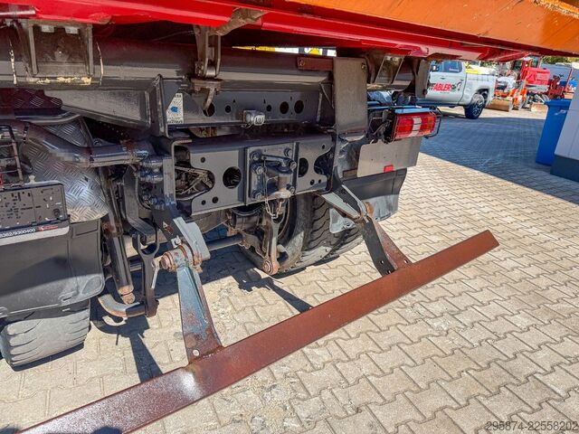 Dreiseitenkipper LKW MERCEDES-BENZ Arocs 3243 3.S.K Motorschaden