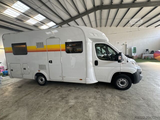 Autocameră semiintegrată Fiat Ducato Carasuite 650 MF 5| 5 Posti| Semintegrato |Completamente Accessoriat