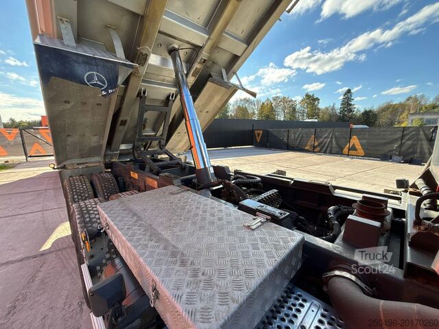 Savivartis Mercedes-Benz Arocs 2658 6x4 RETARDER / BOX L=4541mm