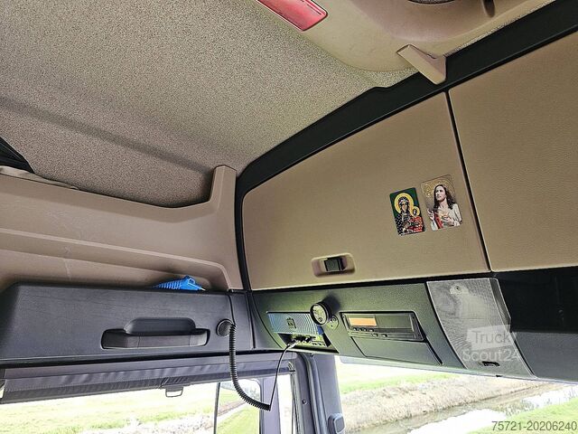 Estándar-SZM M.A.N. 18.460 TGX