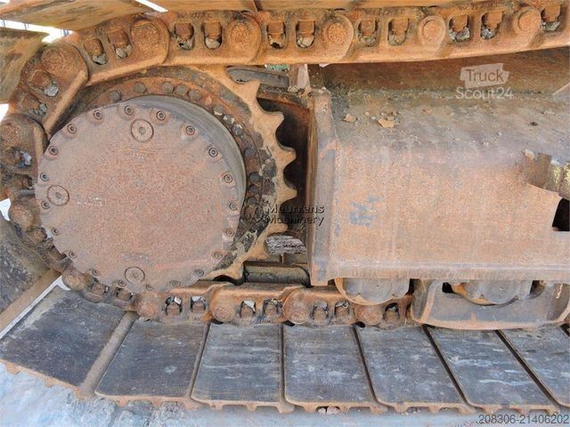 Excavatrice à chaînes KOBELCO SK210