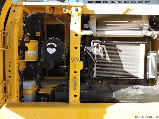 Excavatrice à chaînes KOMATSU PC210-LCI GPS