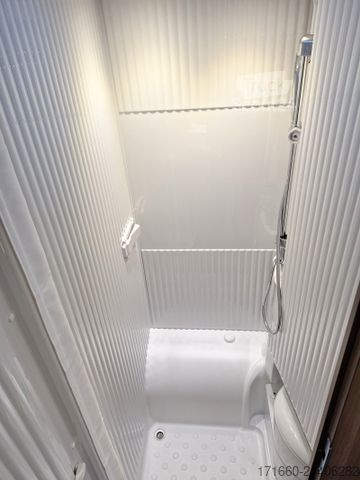 Teilintegriertes Wohnmobil CARADO V 347