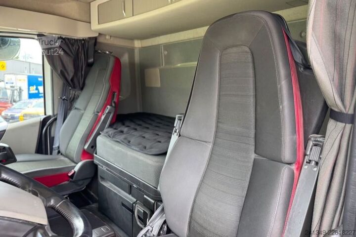 Camion benne VOLVO FH-540 10x4 Moser 2S
