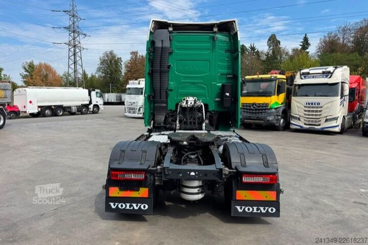 Standart çekici ünitesi VOLVO FH-460 4x2