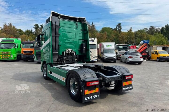 Standart çekici ünitesi VOLVO FH-460 4x2