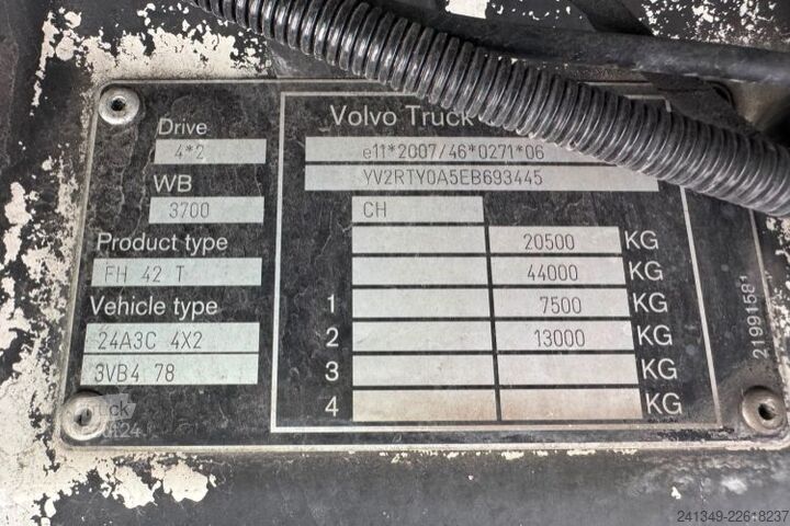 Standart çekici ünitesi VOLVO FH-460 4x2