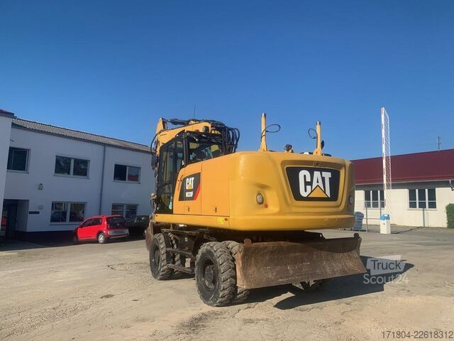 Pelle sur pneus Caterpillar M320F