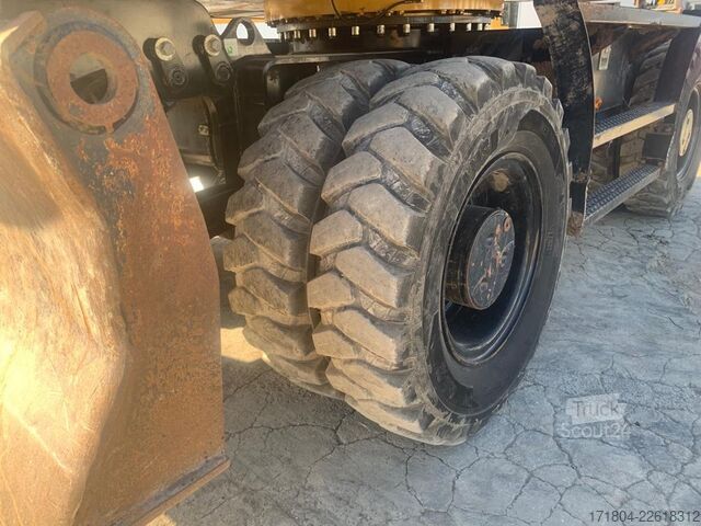 Pelle sur pneus Caterpillar M320F