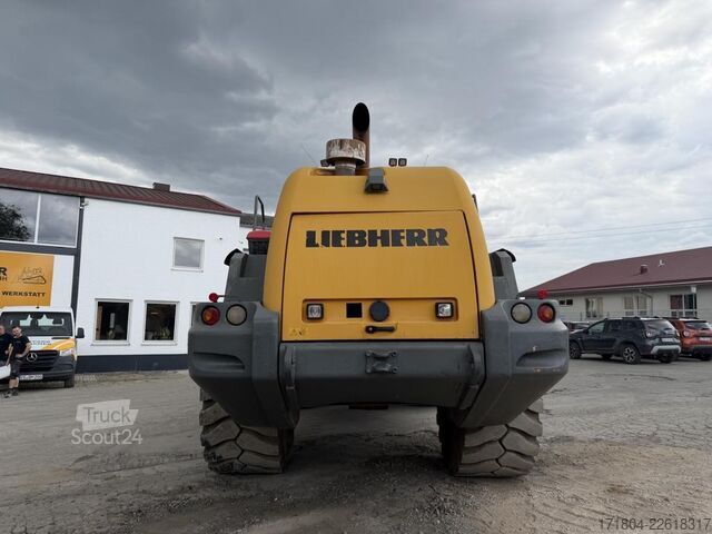 Chargeuse Liebherr L586 2plus2
