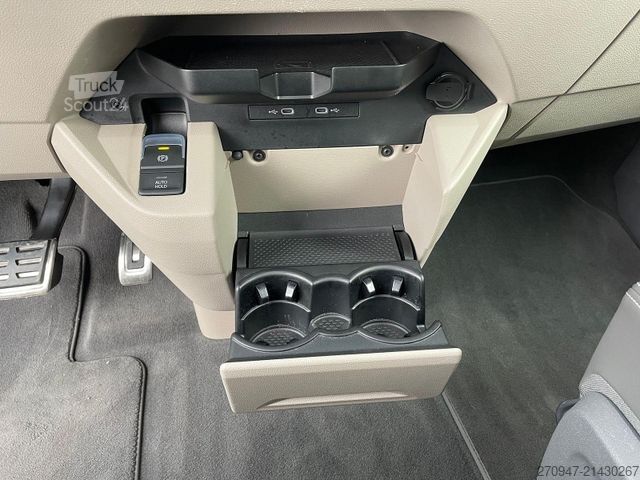 Minibusz VW T7 Multivan Style lang Panorama Matrix STANDHZ