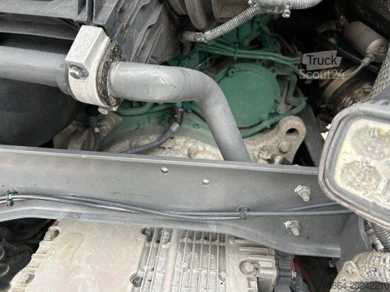 Lielapjoma vilcējs VOLVO FH 500 E6, LOW DECK, I-SHIFT, VOLL-LUFT, STANDKLIMA