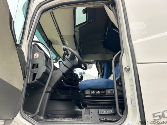 Lielapjoma vilcējs VOLVO FH 500 E6, LOW DECK, I-SHIFT, VOLL-LUFT, STANDKLIMA