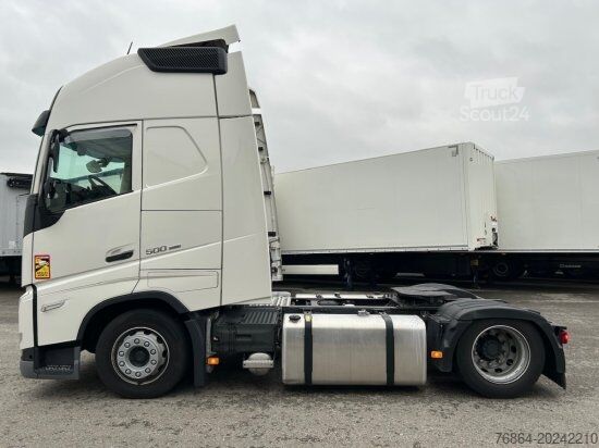 Lielapjoma vilcējs VOLVO FH 500 E6, LOW DECK, I-SHIFT, VOLL-LUFT, STANDKLIMA