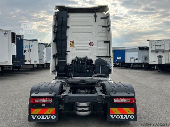 Cap tractor voluminos VOLVO FH 500 E6, LOW DECK, I-SHIFT, VOLL-LUFT, STANDKLIMA