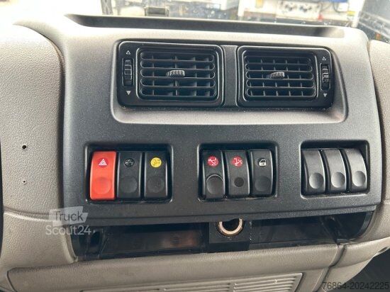 Camion cu platformă și prelată DAF LF 55.250 PLANE MIT LBW, MANUAL, E5