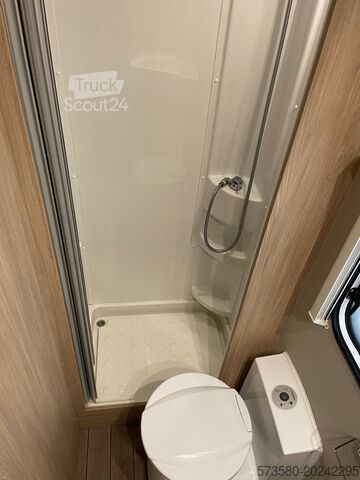 Ημι-ενσωματωμένο αυτοκινούμενο τροχόσπιτο Fiat Ducato Carasuite 650 MF Teilintegriert | Voll ausgestattet