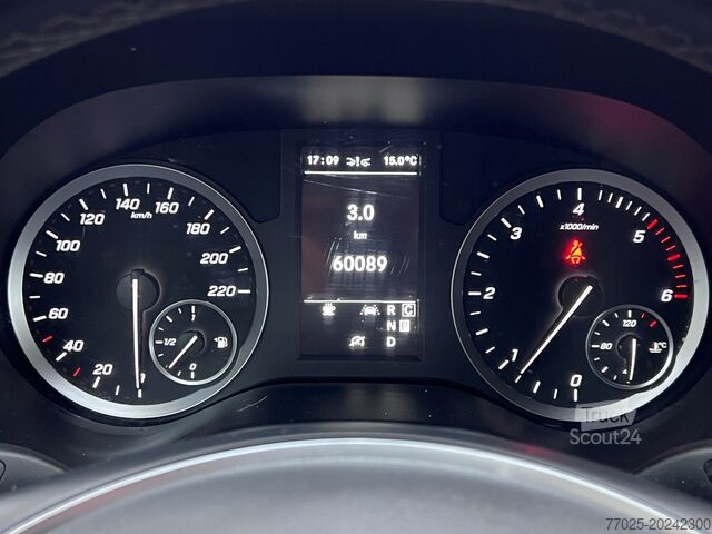 Panelbil lång Mercedes-Benz Vito lang automatik Distronik 2xPDC