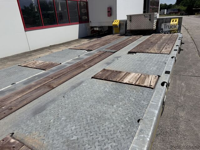 Lavtloader trailer Möslein TTA33 Schwebheim  31 t Tridemtieflader, neuwertig