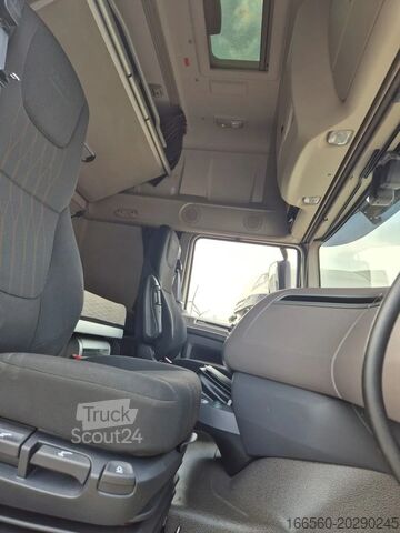 Standarta traktors DAF XF 480 FT SUPER SPACE CAB