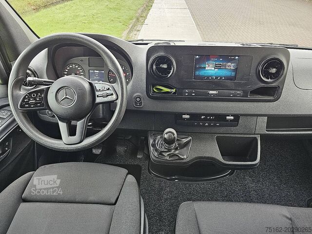 Stasjonsvogn med høyt tak MERCEDES-BENZ SPRINTER 317 L2H2 Navi RWD