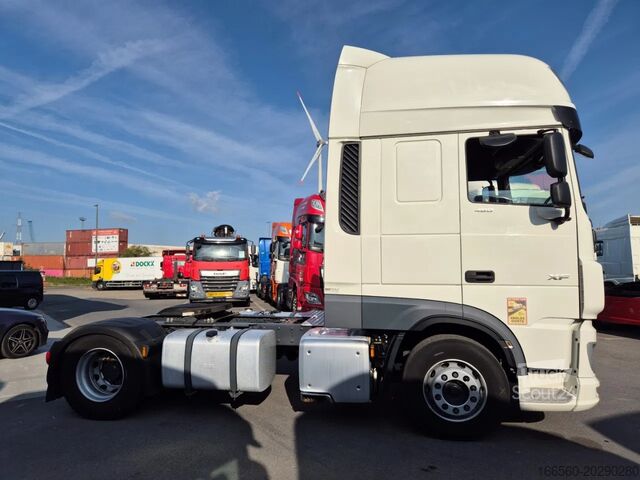 Standarta traktors DAF XF 480 FT SUPER SPACE CAB