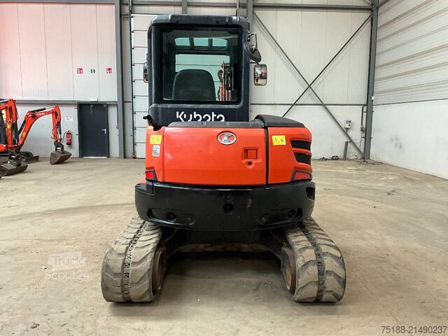 мини-экскаватор Kubota U 48-4
