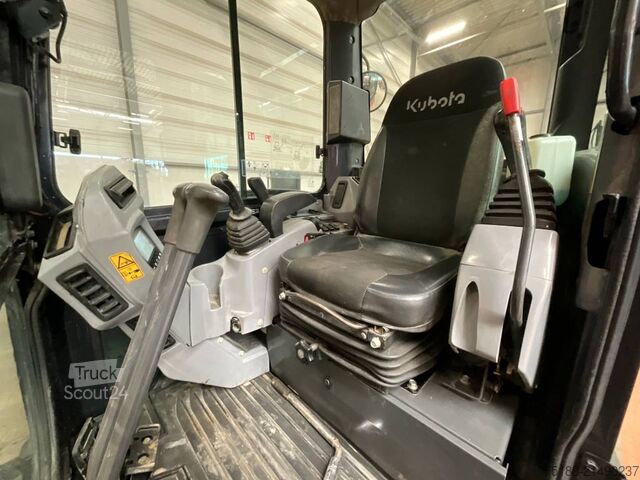 мини-экскаватор Kubota U 48-4