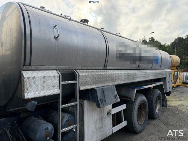 Tankowiec Scania R580 tanker truck repair object with a 3-compartme