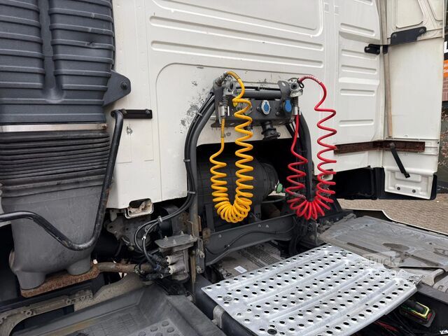 Standard-SZM Volvo FM 330 4X2 NL Truck
