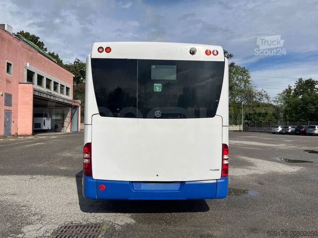 Bus à accordéon Mercedes-Benz Conecto