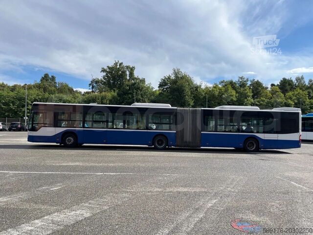 Bus à accordéon Mercedes-Benz Conecto