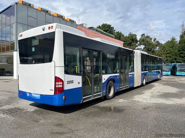Bus à accordéon Mercedes-Benz Conecto
