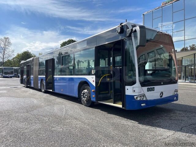 Bus à accordéon Mercedes-Benz Conecto