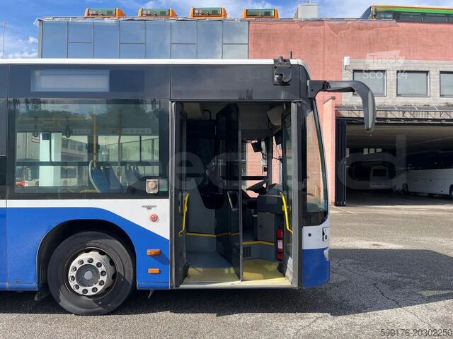 Bus à accordéon Mercedes-Benz Conecto
