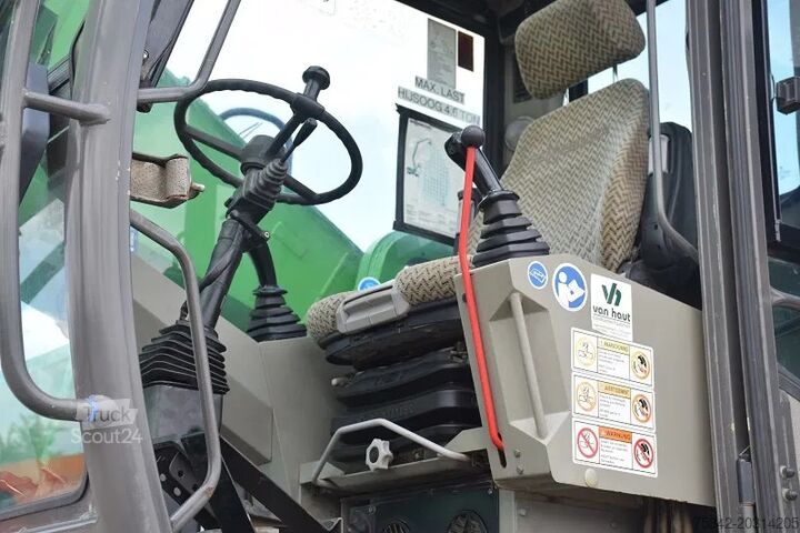 Колісний екскаватор Sennebogen 835M