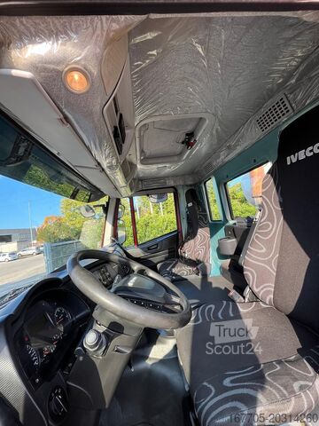 Autóbetonkeverő Iveco Trakker 450