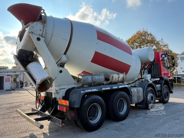 Autóbetonkeverő Iveco Trakker 450