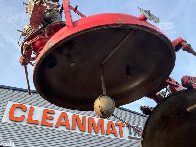 Zuigvoertuig Mercedes-Benz Actros 4141 8x4 Kroll Saug/Spul aufbau