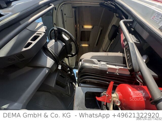 Стандартен влекач RENAULT T440 High Cab*E6d*Kühlbox*FG-Nr. LD*