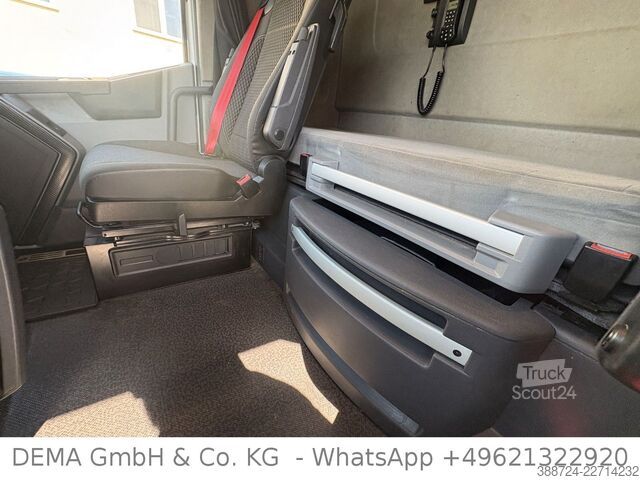 Стандартен влекач RENAULT T440 High Cab*E6d*Kühlbox*FG-Nr. LD*