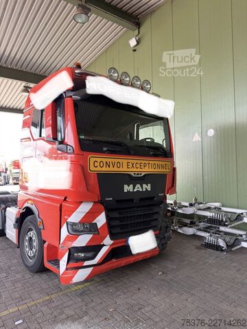 Standard trekkvogn MAN TGX 33.540 6x2 beschädigt /damaged