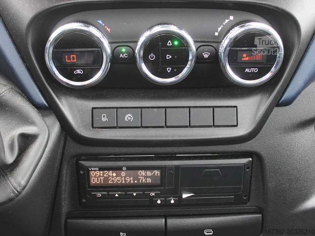 Фургон-автовоз IVECO 35S18, EURO 6, WINCH, RAIDS, PNEU 80%