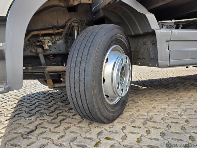 Autocarro con cassone MERCEDES-BENZ Atego 1218 / Ladebordwand