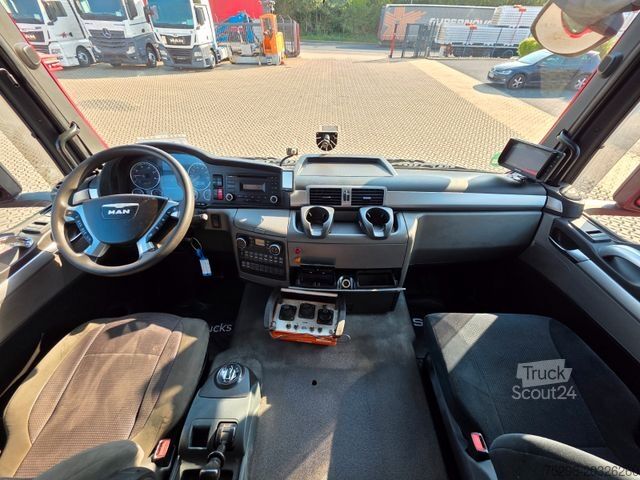 Lastbilsmonterad kran MAN TGS 26.440 6X2-2 BL / Mit Fernbedienung / ATLAS